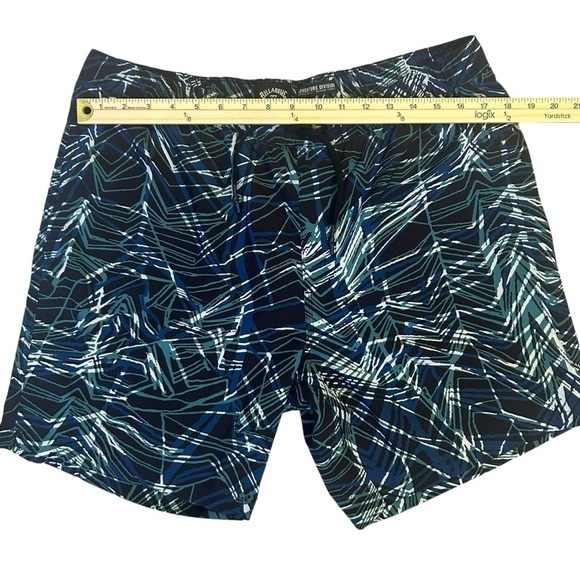 Billabong Men's Swim Shorts - Blue Pattern XL - Picture 7 of 9